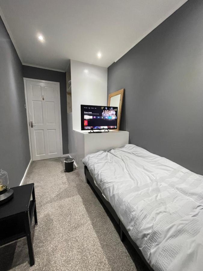 Tilbury Docks Rooms For Short Letting Esterno foto
