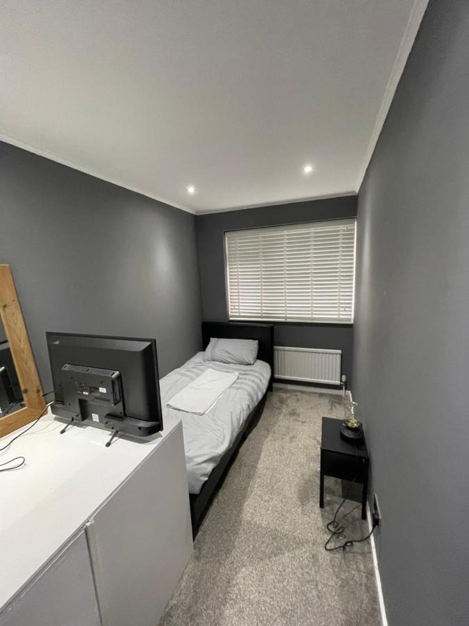 Tilbury Docks Rooms For Short Letting Esterno foto
